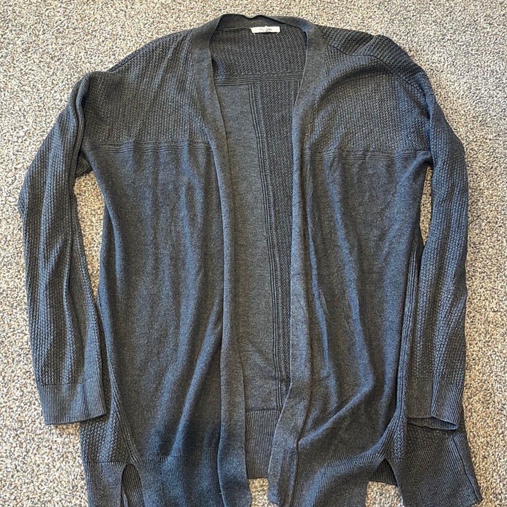 Maurice’s Textured Grey Cardigan Large